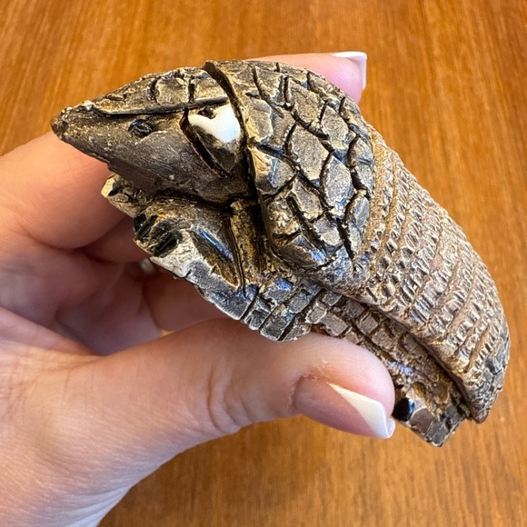 Vintage Armadillo Figurine Artesania Rinconada Uruguay Signed - Picture 3 of 7